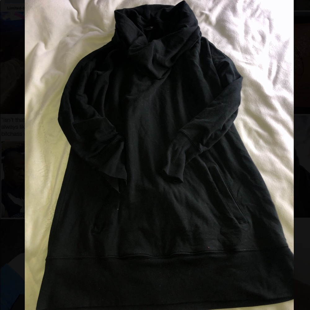 3 for $20✨ cowl neck long sweatshirt